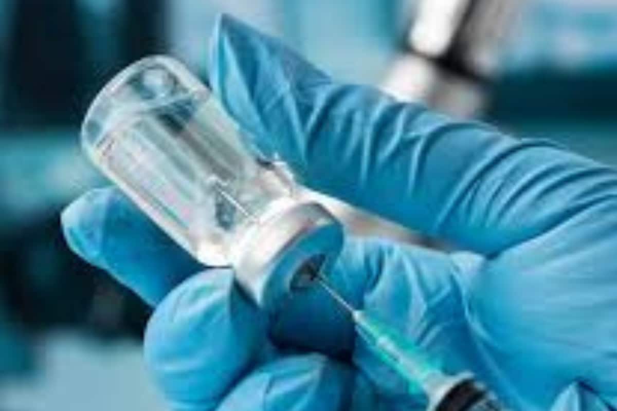 Flu Vaccine Explained: Does It Really Prevent Seasonal Illness? Doctor Answers