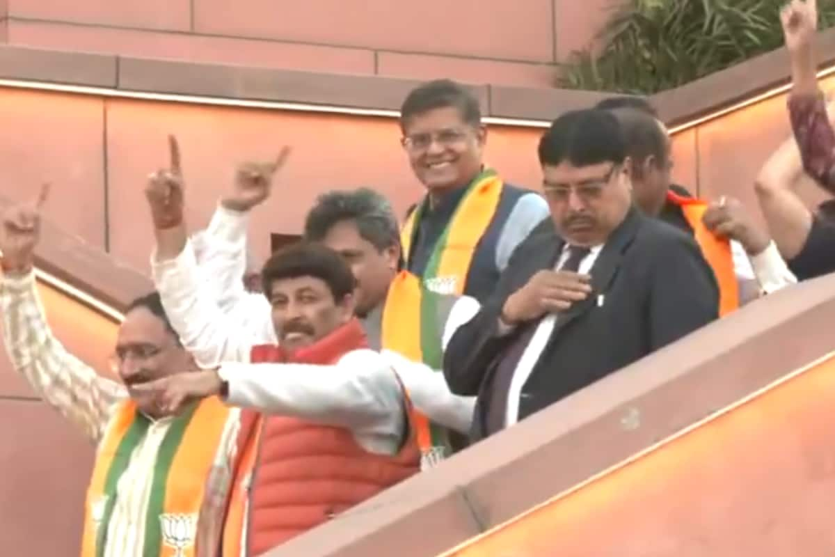 BJP Leaders Slay Dance Moves, Celebrate As Party Clinches Capital Crown | Watch