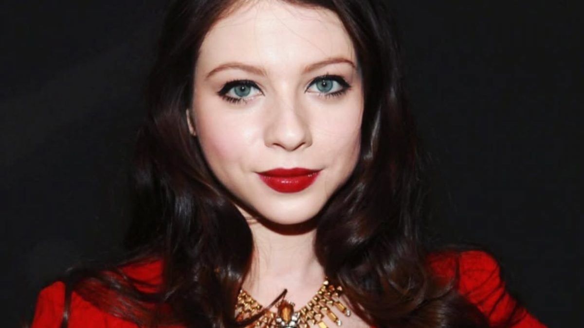 Blake Lively’s Gossip Girl Co-Actor Michelle Trachtenberg Found Dead In New York Home At 39