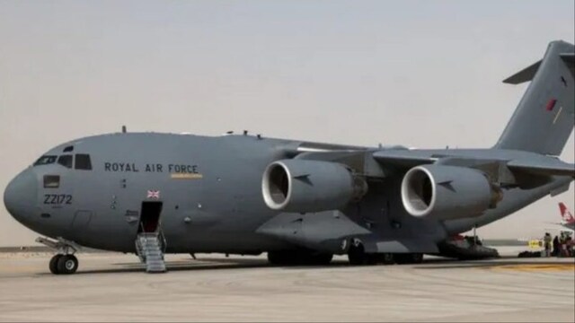  A photo of the US's C-17 military aircraft (Getty)