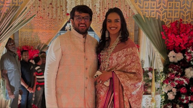 PV Sindhu And Husband Venkata Datta Sai Set Fashion Goals In Pink And White Ethnic Wear - News18