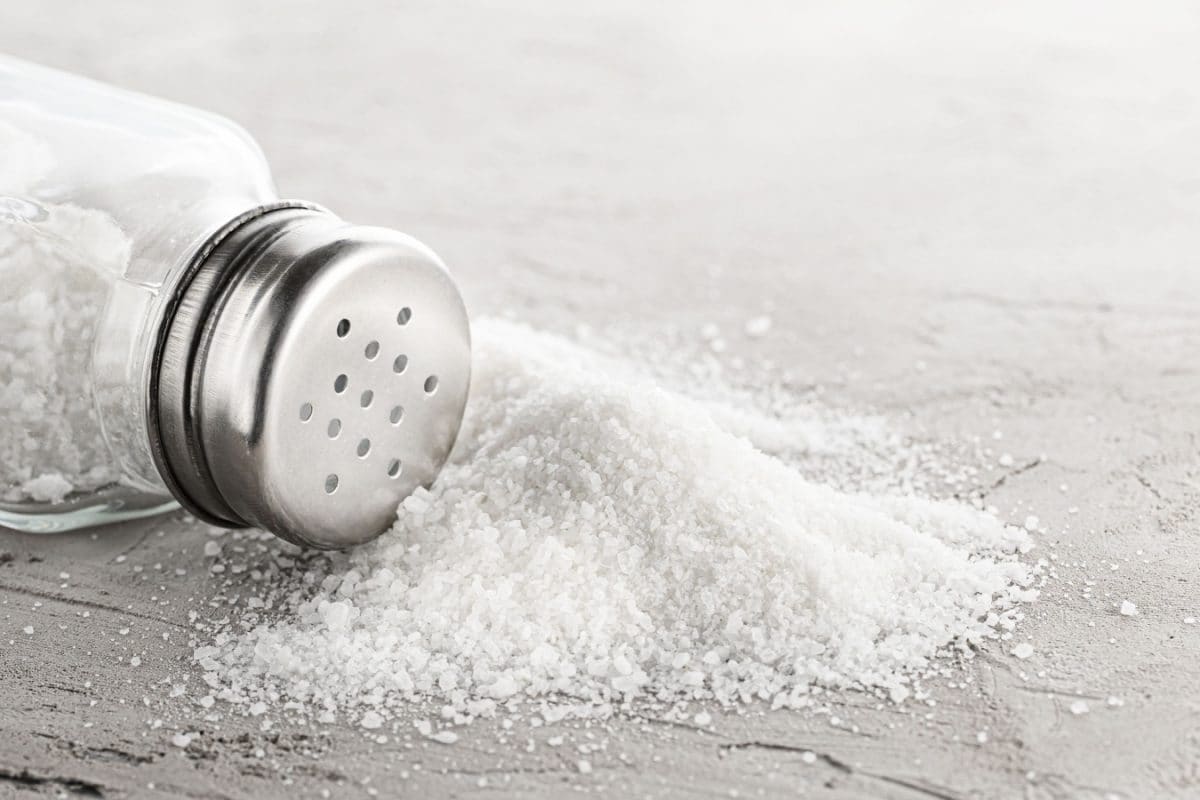 The Hidden Dangers of Excess Salt: How It Affects Your Heart and Kidneys