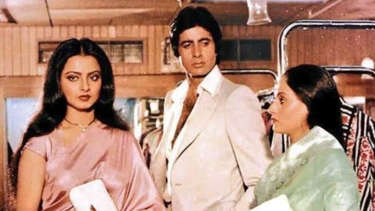 ‘Amitabh Mera Hai’: When Jaya Bachchan Invited Rekha To Tea, Asked Her To Back Off