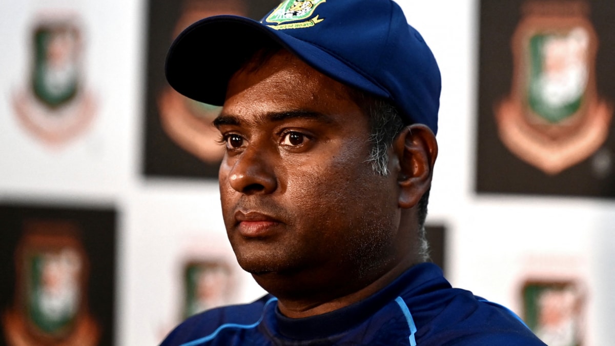 CSK Rope In Former Australia Coach Sridharan Sriram As DJ Bravo's ...