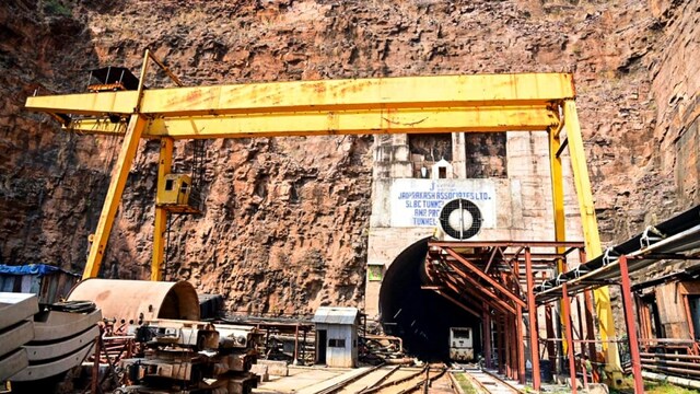 Wall Of Mud, Low Visibility: Why Telangana Tunnel Rescue Is Becoming An ...