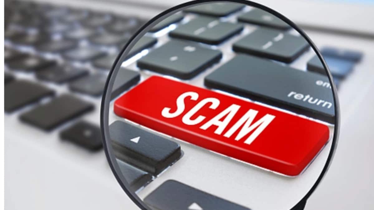 Retired Kerala HC Judge Loses Rs 90 Lakh in Cyber Scam Through Fake Share Trading App and 280 Bank Accounts