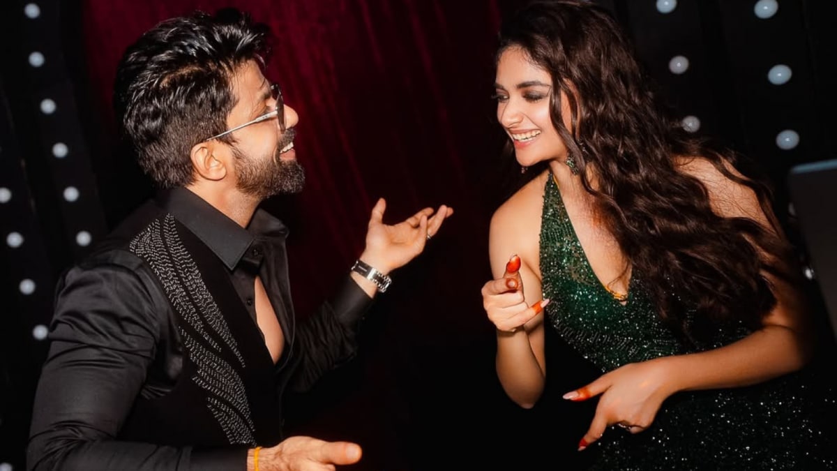 Keerthy Suresh Dances Her Heart Out With Husband Antony Thattil At Wedding After-Party | See Pics