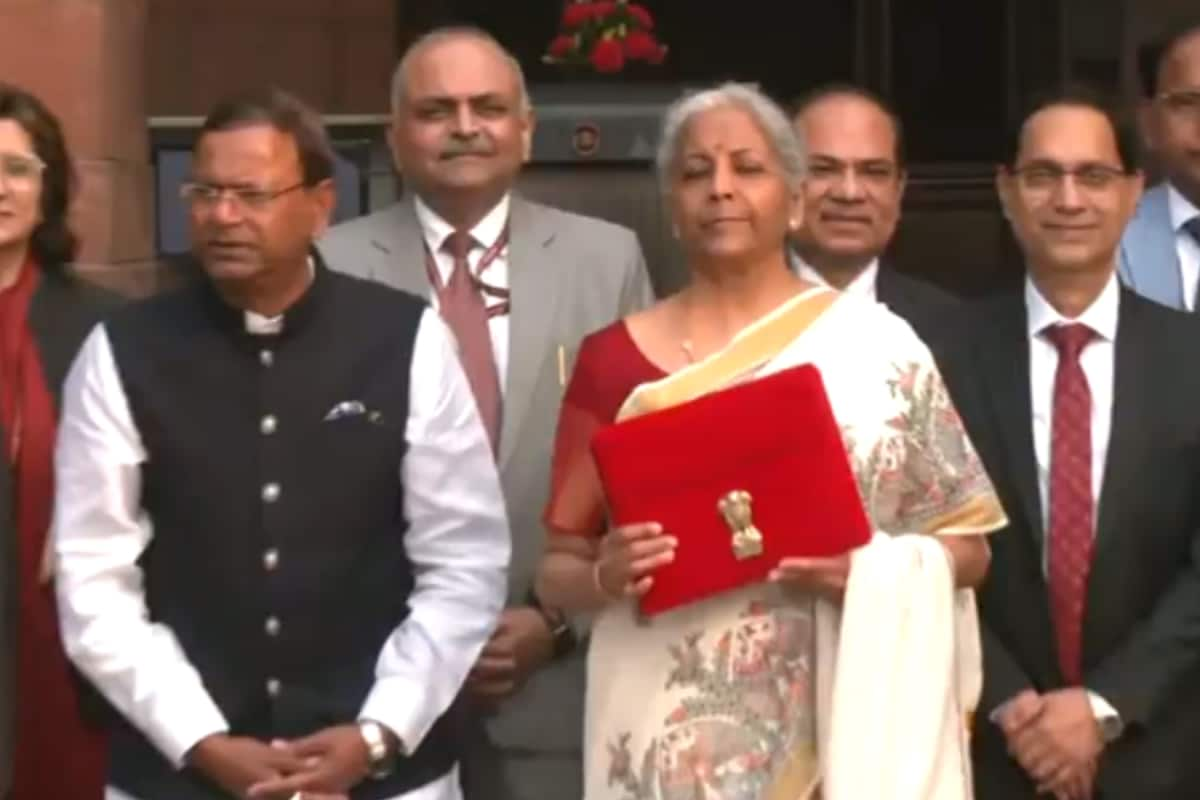 Income Tax Slabs 2025 LIVE Updates: Union Cabinet Approves Budget 2025, Middle Class Pins High Hopes On Nirmala Sitharaman