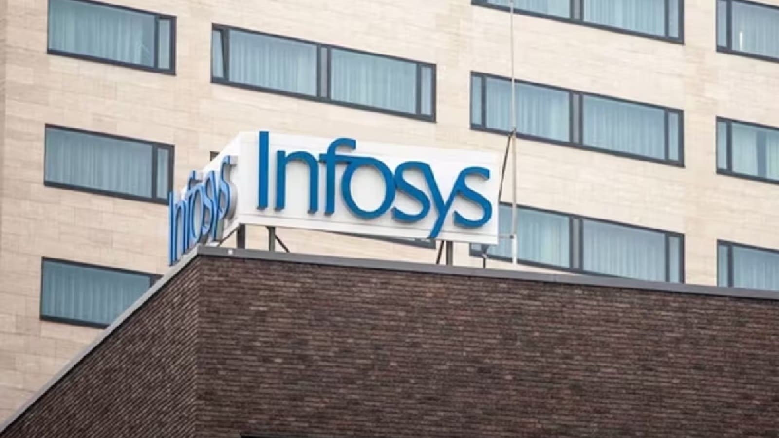 At Infosys, a Business Analyst earns between Rs 10.3 lakh per year to R 22.3 lakh per year. (File Photo)