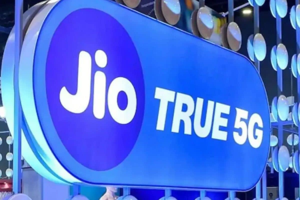 'This Auspicious Launch From Kolkata Has Proved Lucky For Us': Ambani Recounts Reliance Jio's Journey