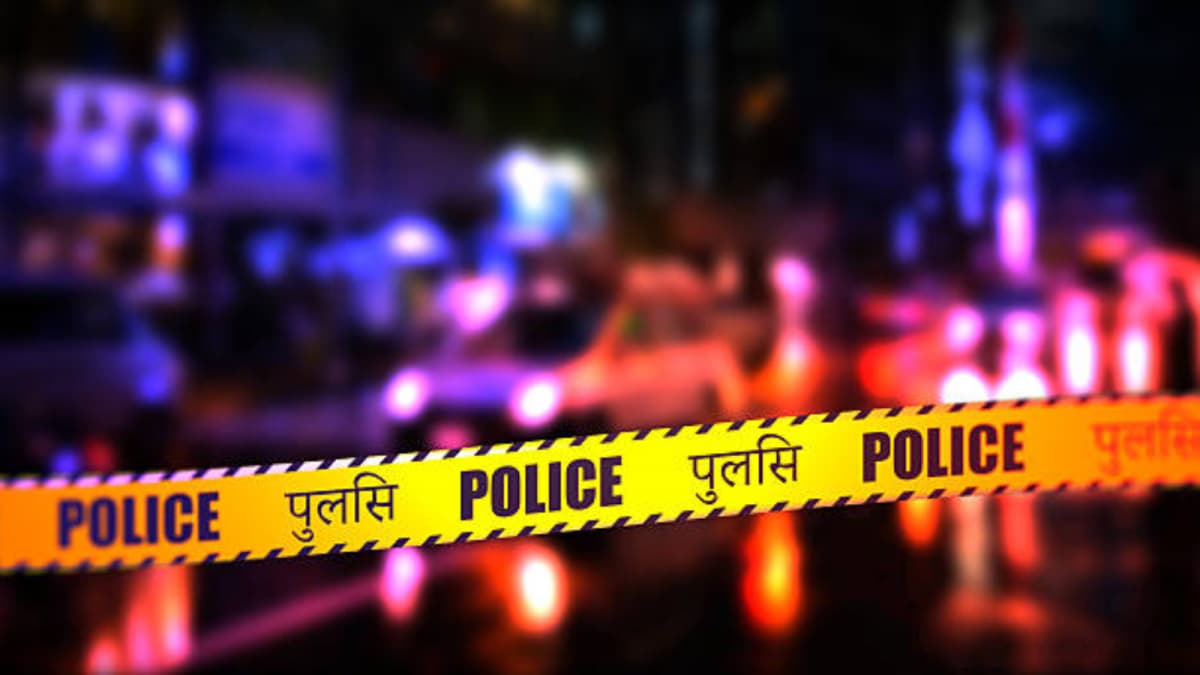 Teen Survives Family Murder; Kolkata Police Investigates Triple Homicide