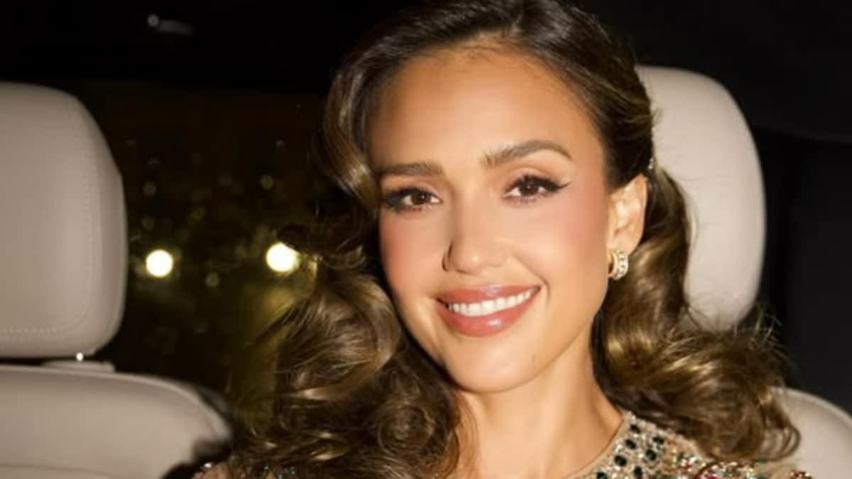 Jessica Alba Turns Super Bowl 2025 Into Unforgettable Girls’ Weekend With Daughters