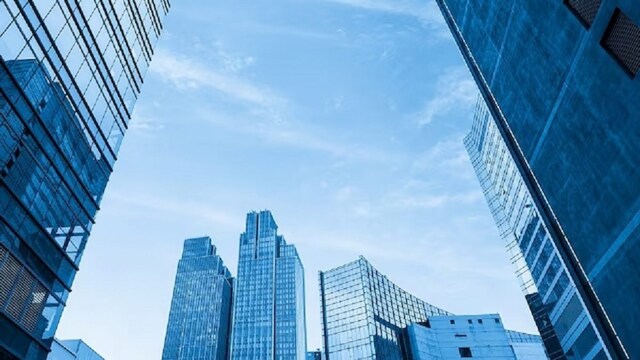 Small & Medium REITs (SM REITs): The Next Big Thing in Real Estate Investing
