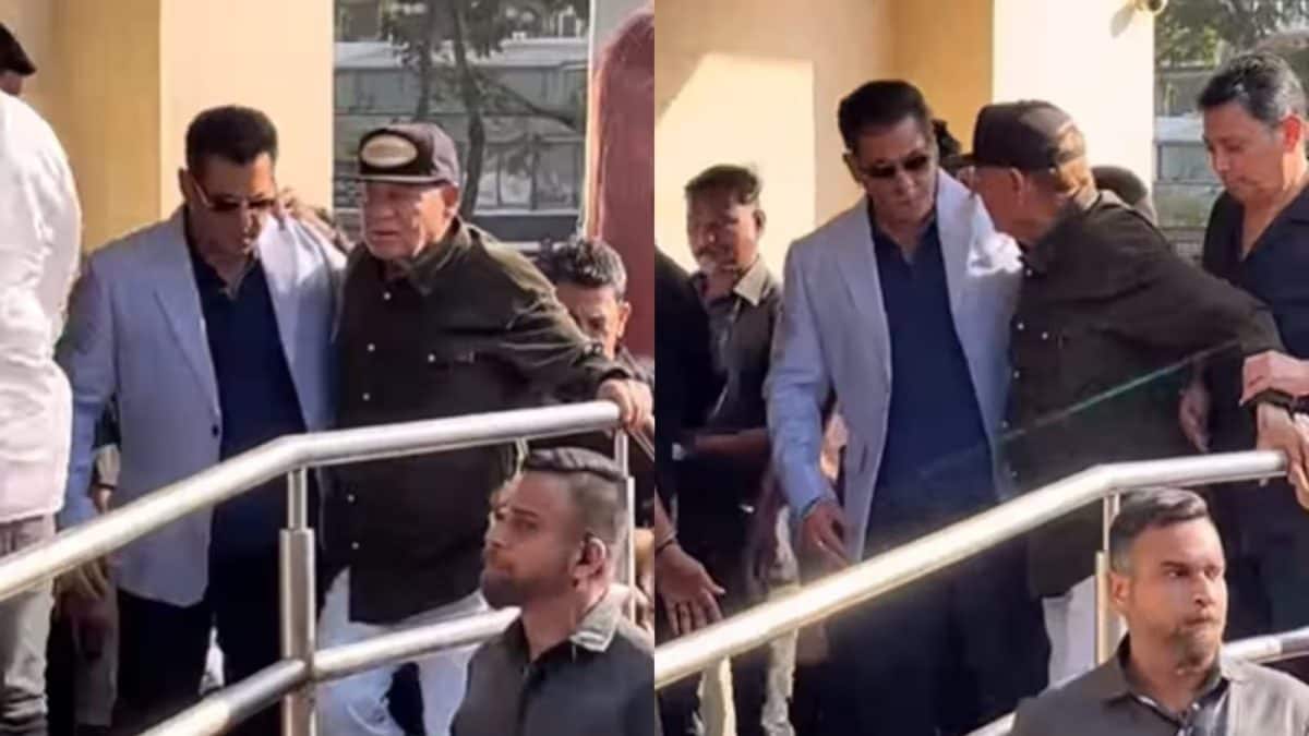 Salman Khan Helps Father Salim Khan Walk Up The Stairs At Sikandar Trailer Launch | Watch