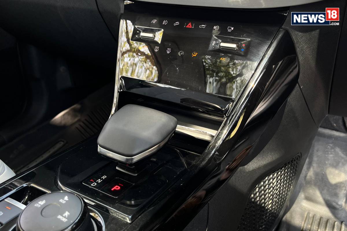 Tata Curvv Electric. (Photo: Shahrukh Shah/ News18) Tata Curvv Electric. (Photo: Shahrukh Shah/ News18)