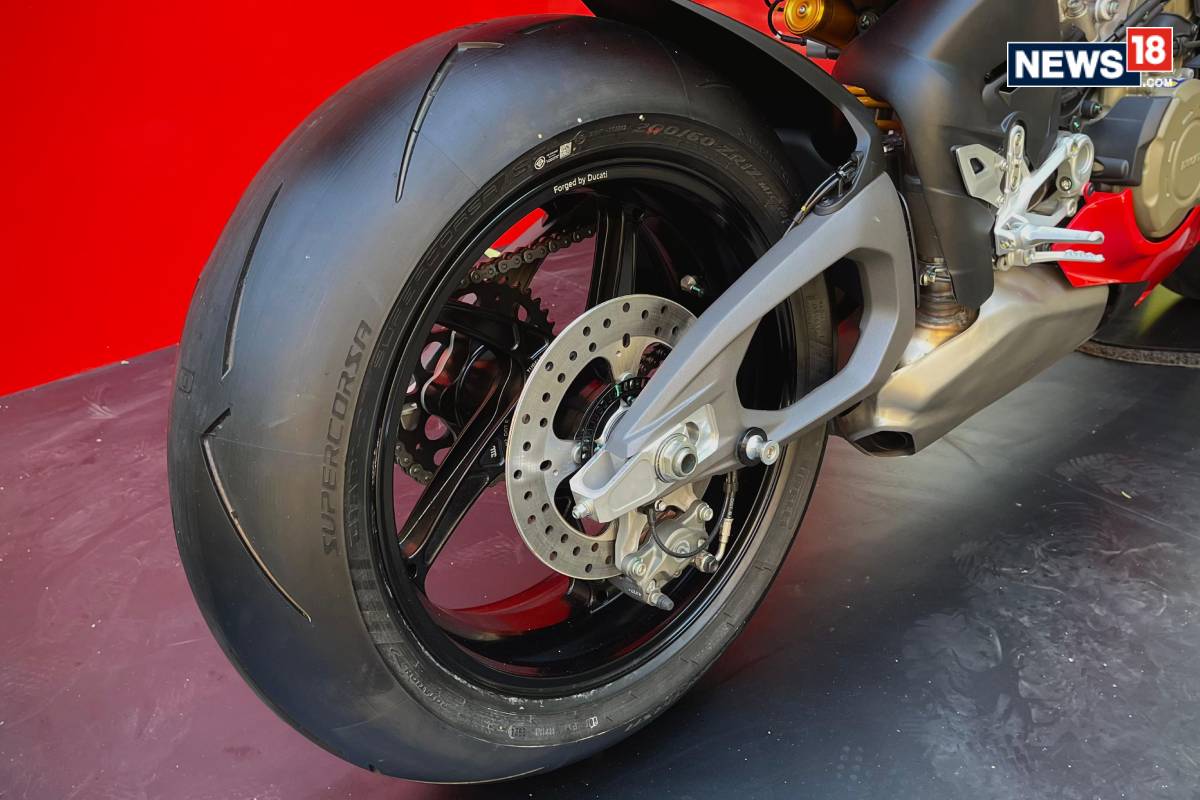 2025 Ducati Panigale V4. (Photo: Shahrukh Shah/ News18) 2025 Ducati Panigale V4. (Photo: Shahrukh Shah/ News18)