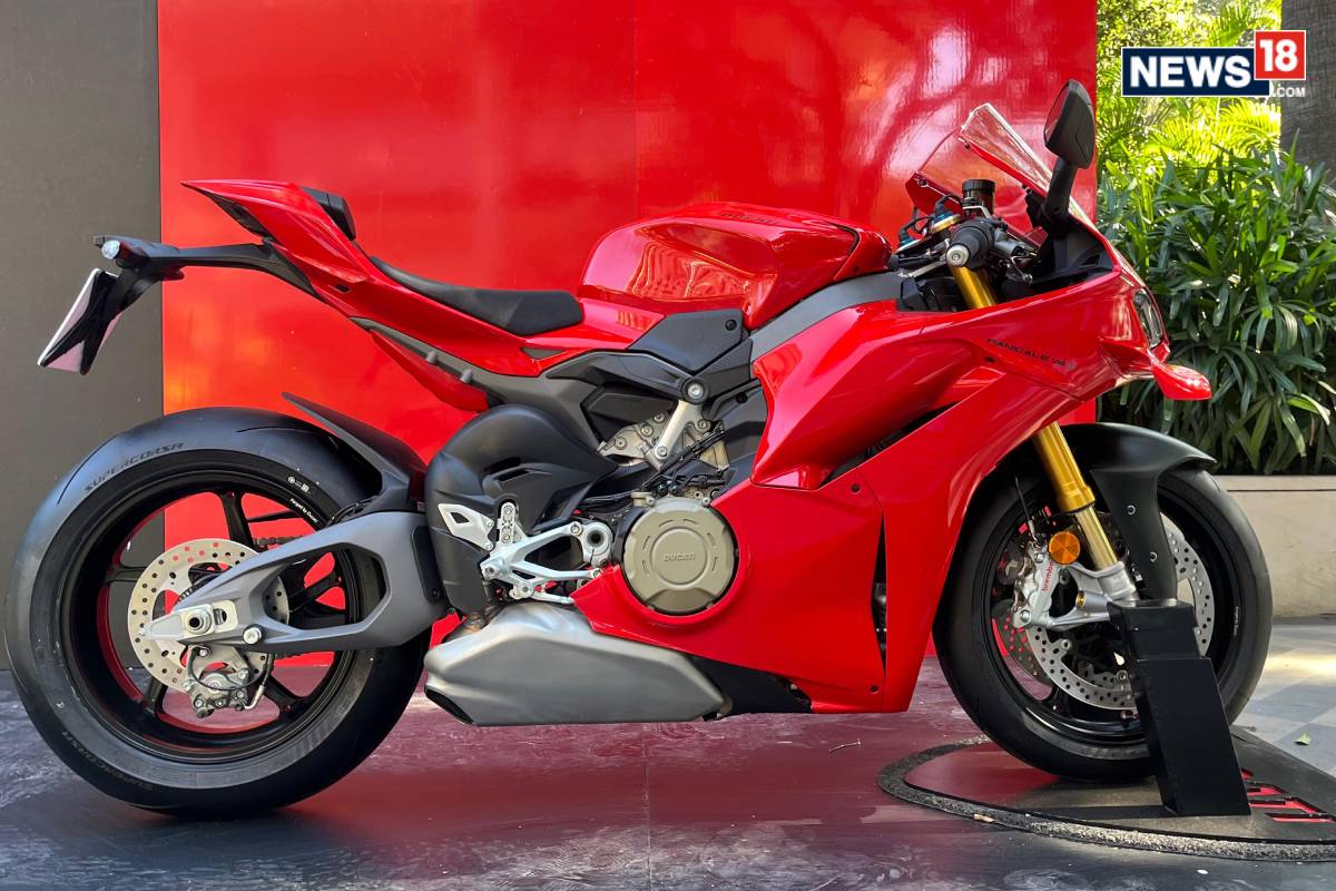 2025 Ducati Panigale V4. (Photo: Shahrukh Shah/ News18) 2025 Ducati Panigale V4. (Photo: Shahrukh Shah/ News18)