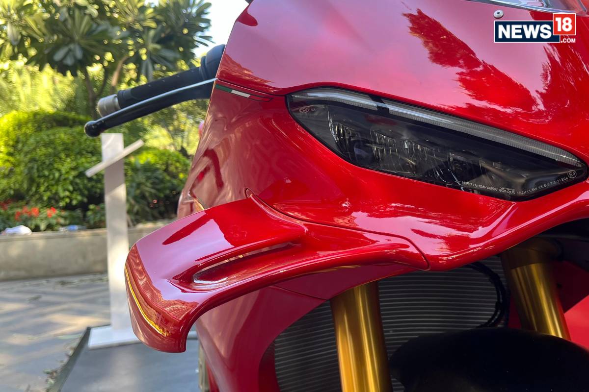 2025 Ducati Panigale V4. (Photo: Shahrukh Shah/ News18) 2025 Ducati Panigale V4. (Photo: Shahrukh Shah/ News18)