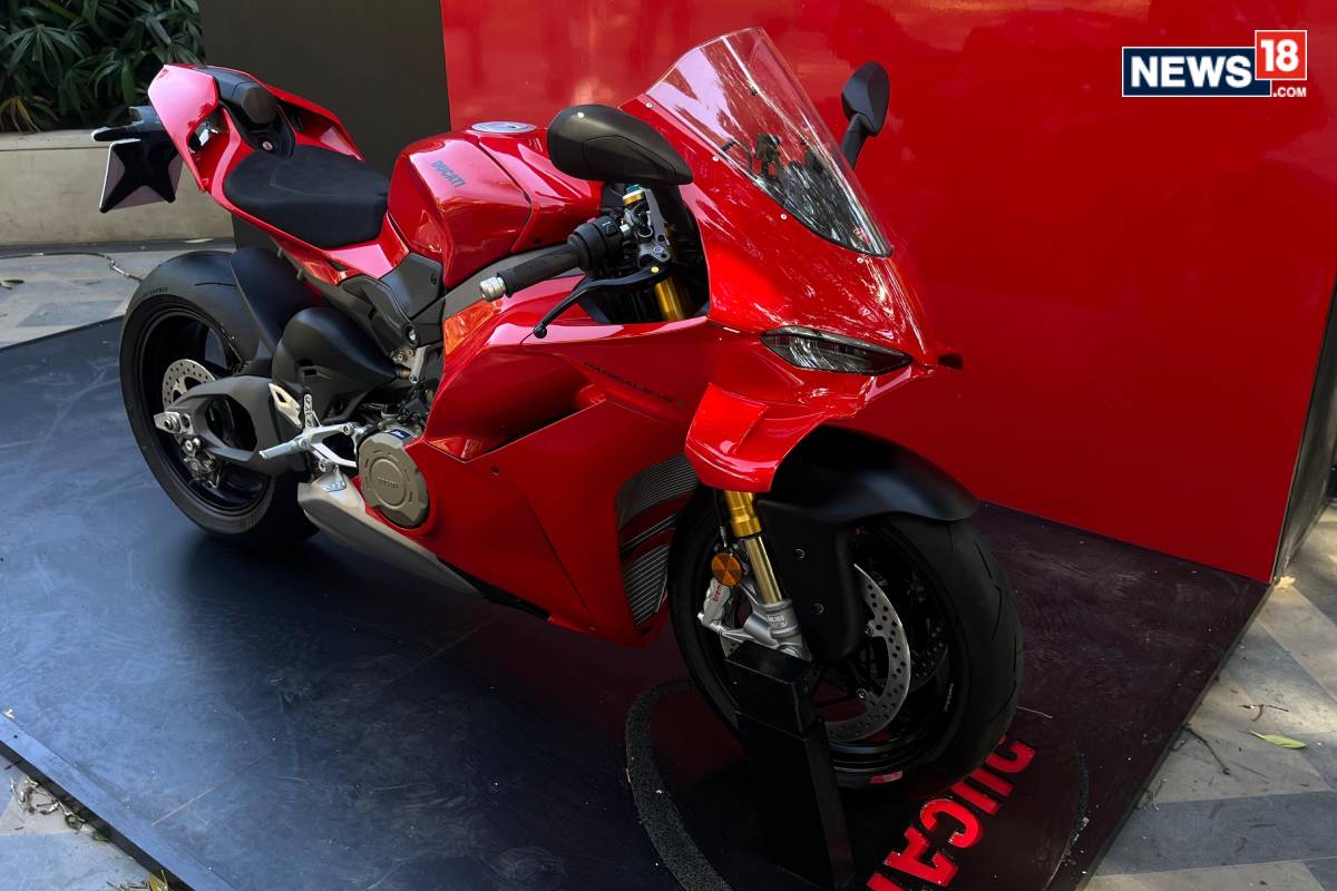 2025 Ducati Panigale V4. (Photo: Shahrukh Shah/ News18) 2025 Ducati Panigale V4. (Photo: Shahrukh Shah/ News18)