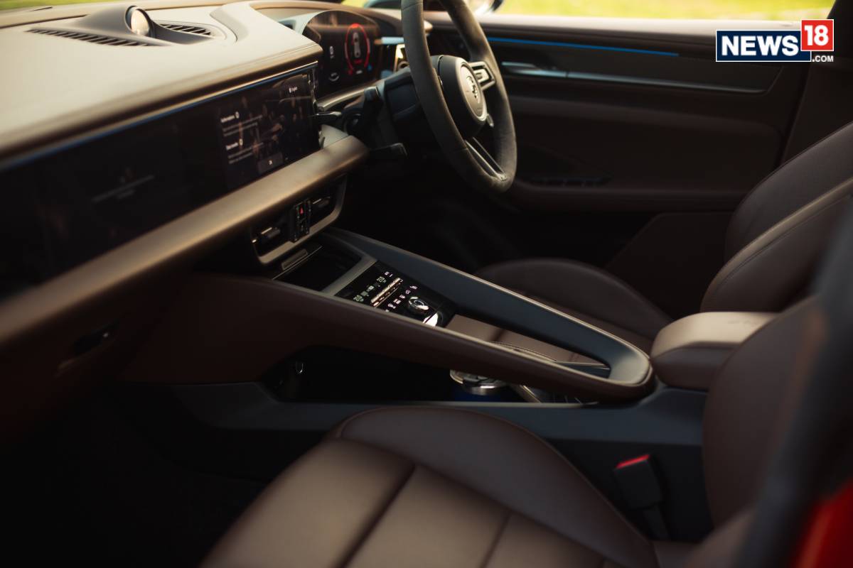 Porsche Macan Turbo EV: (Photo: Shahrukh Shah/ News18) Porsche Macan Turbo EV: (Photo: Shahrukh Shah/ News18)