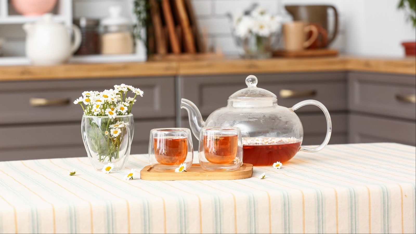 Monsoon Tips And Tricks: How To Boost Immunity Naturally? Monsoon Tips And Tricks: How To Boost Immunity Naturally?
