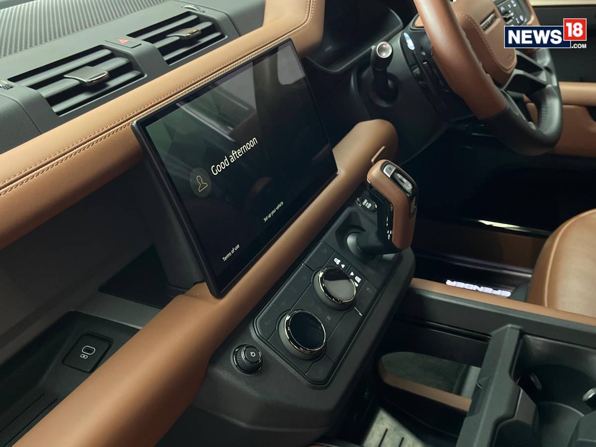 Defender Octa. (Photo: Shahrukh Shah/ News18) Defender Octa. (Photo: Shahrukh Shah/ News18)