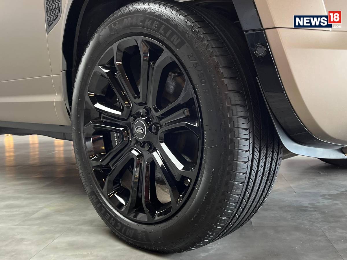 Defender Octa. (Photo: Shahrukh Shah/ News18) Defender Octa. (Photo: Shahrukh Shah/ News18)