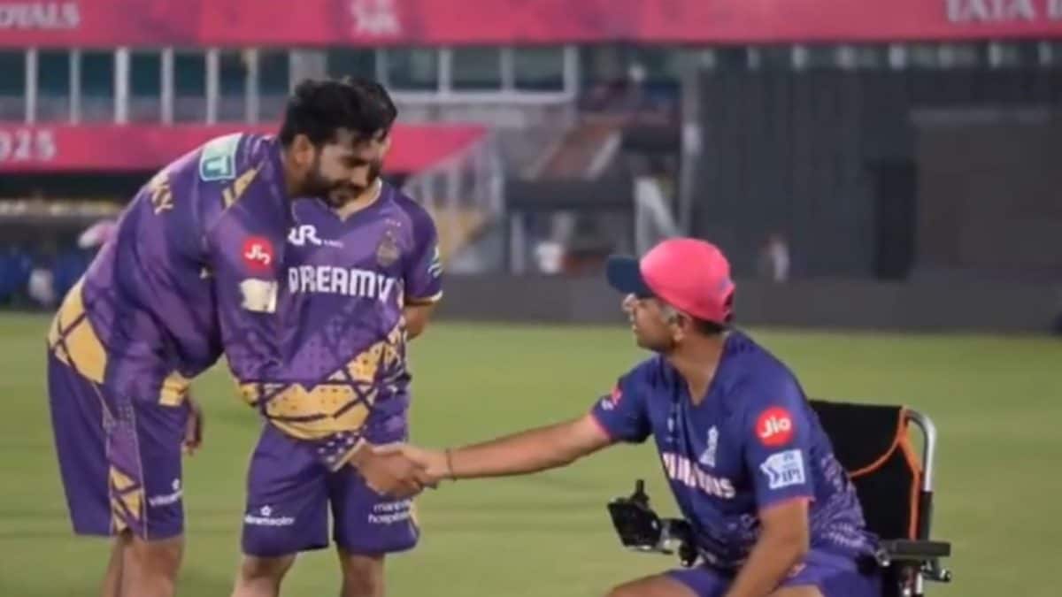 RR Coach Rahul Dravid On Wheelchair Meets Kolkata Knight Riders Players ...