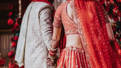 The High Court’s decision highlights that the sanctity and legitimacy of a Hindu marriage are rooted in traditional rituals and customs, such as saptapadi (the seven steps around the sacred fire), which are crucial for a lawful marriage under Section 7 of the Act. Representational image