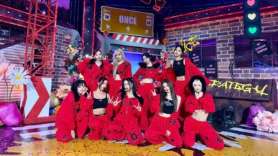Lollapalooza Lollipop Lineup T藤井風　TWICE TWICE's performance at LOLLAPALOOZA Chicago will be
