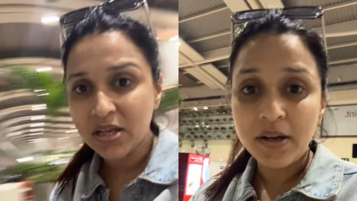 Mannara Chopra SLAMS Airline For Not Letting Her Board The Flight, Gets Trolled Mannara Chopra SLAMS Airline For Not Letting Her Board The Flight, Gets Trolled
