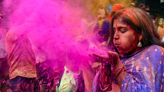 holi at us temples