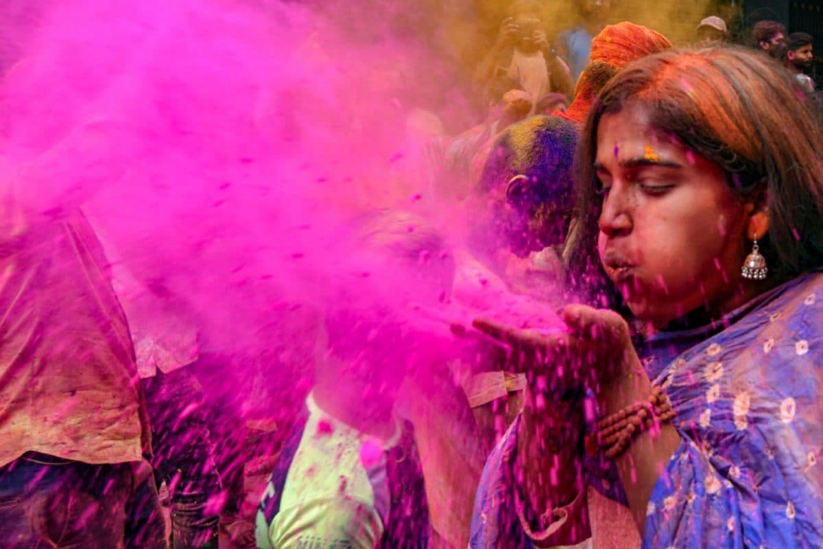 This Holi, Go Organic! Easy Ways To Make Natural Colours At Home