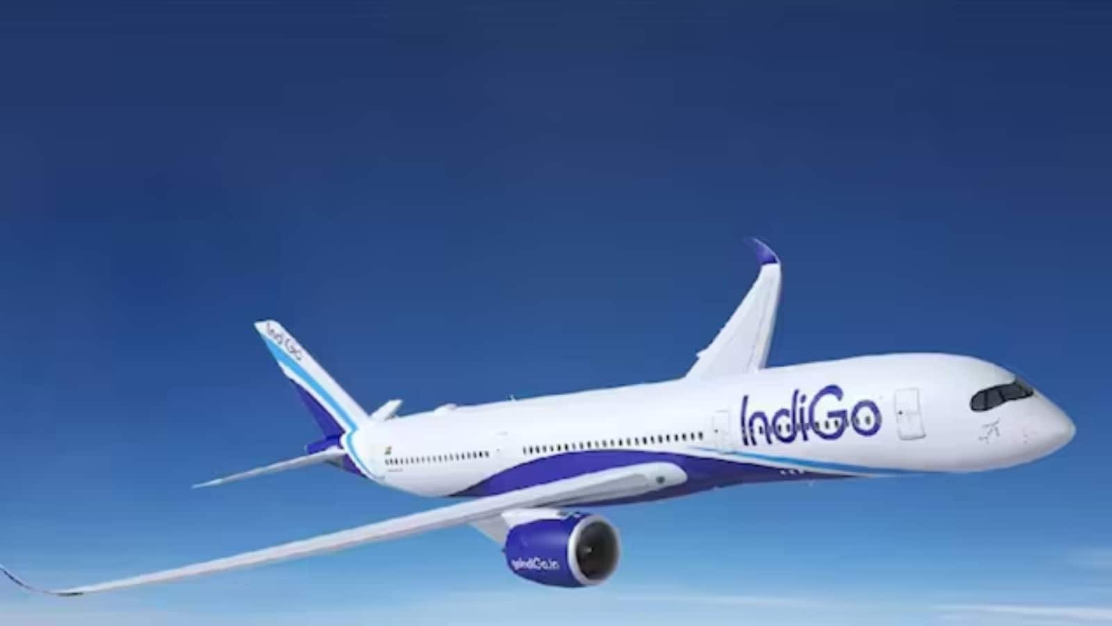 Airlines must accommodate you on their next available flight, or shift you to another carrier’s flight if you request it and seats are available. Airlines must accommodate you on their next available flight, or shift you to another carrier’s flight if you request it and seats are available.