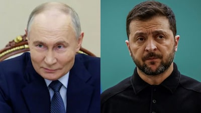 Russian President Vladimir Putin (left) and Ukraine President Volodymyr Zelenskyy. (File)