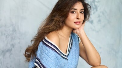 Kritika Kamra Signs Anusha Rizvi’s Women-Centric Project With Sheeba ...