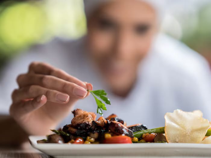 Meals are a part of our daily lives. Food provides our bodies with energy and essential nutrients, which contribute to good health. In addition, it fills our stomachs. However, people do not always eat just to satisfy hunger, they also eat for taste. In such cases, many order food from a restaurant or dine out, enjoying dishes prepared by skilled chefs. (News18 Kannada) Meals are a part of our daily lives. Food provides our bodies with energy and essential nutrients, which contribute to good health. In addition, it fills our stomachs. However, people do not always eat just to satisfy hunger, they also eat for taste. In such cases, many order food from a restaurant or dine out, enjoying dishes prepared by skilled chefs. (News18 Kannada)