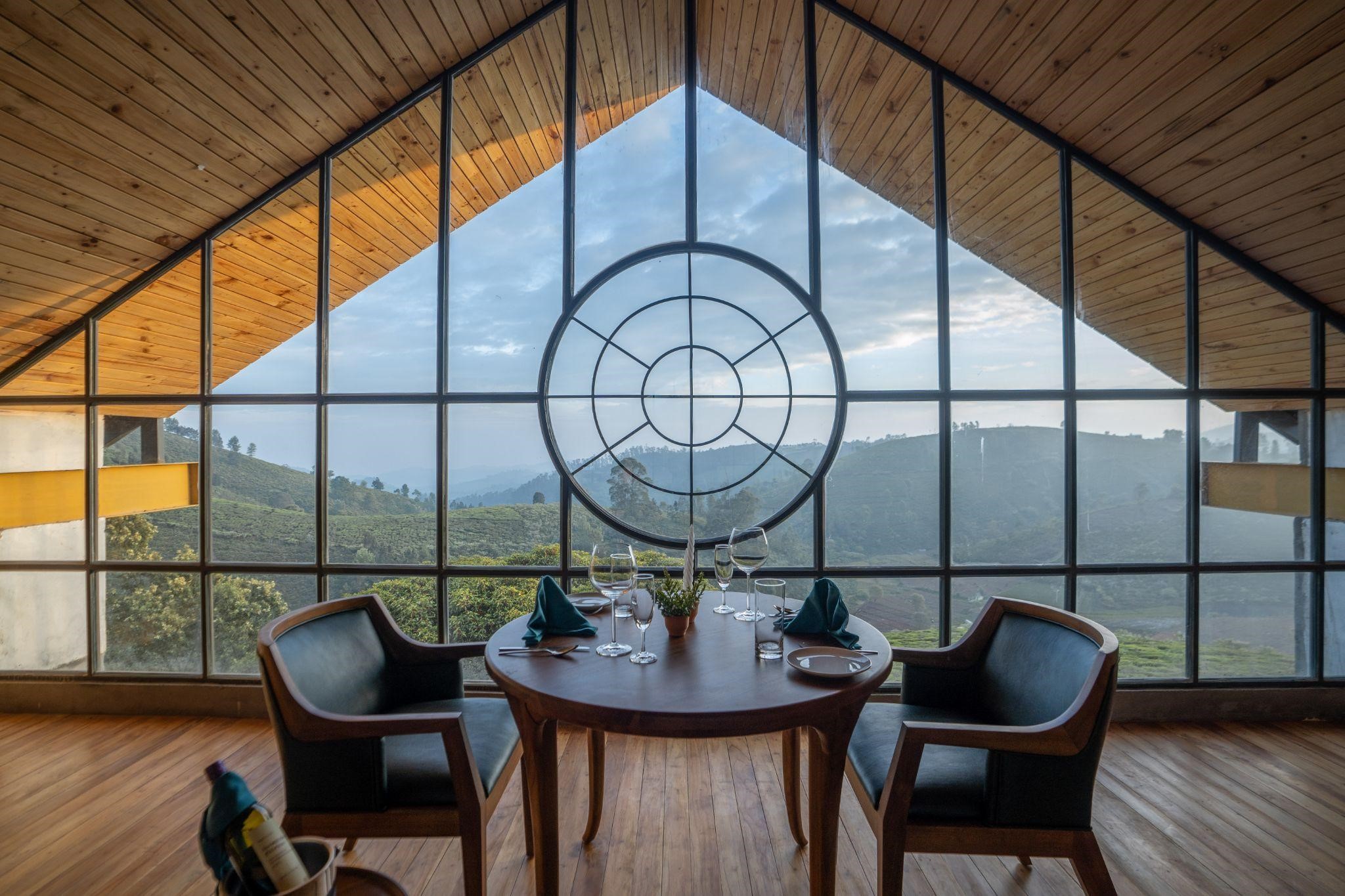 Celebrate Mom in Style: Luxurious Mother's Day Getaways Across India - News18 2 2 2025 04 0d77bc5a26765ad0d8bb7cf5e766d862