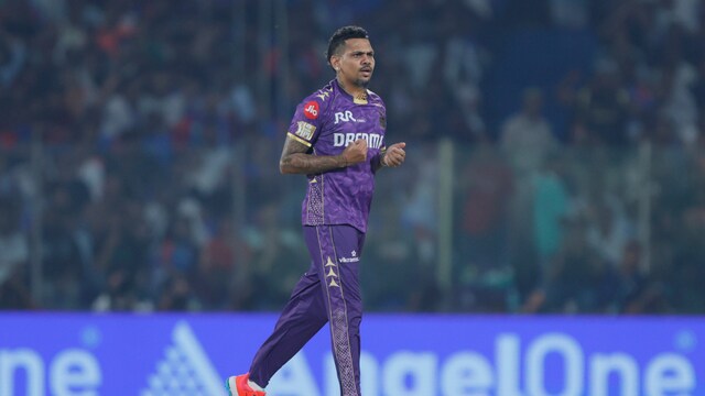 Sunil Narine Bowling