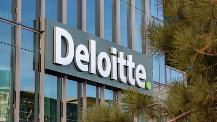 Deloitte internship program visual