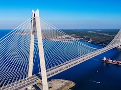 Here are the world's seven tallest bridges, ranked by their structural height Here are the world's seven tallest bridges, ranked by their structural height