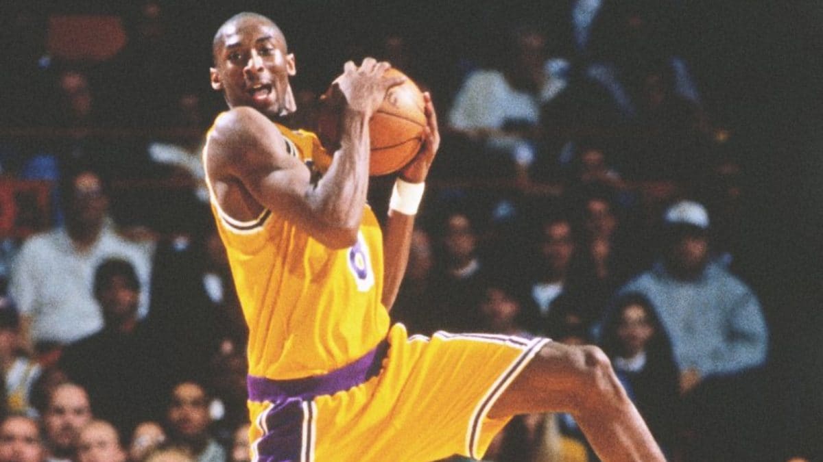 Kobe Bryant’s Los Angeles Lakers Debut Jersey Sold For $7 Million In Auction | Sports News