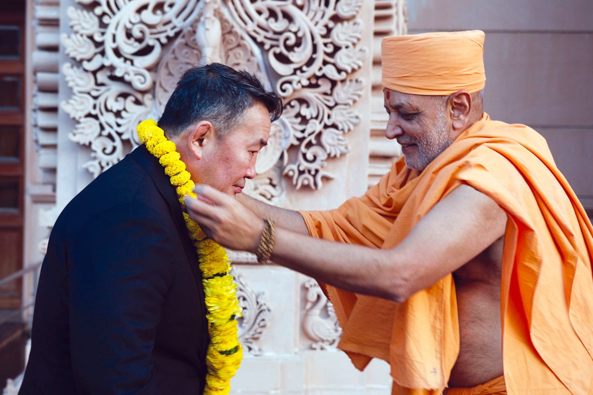 Khaltmaagiin Battulga Khaltmaagiin Battulga