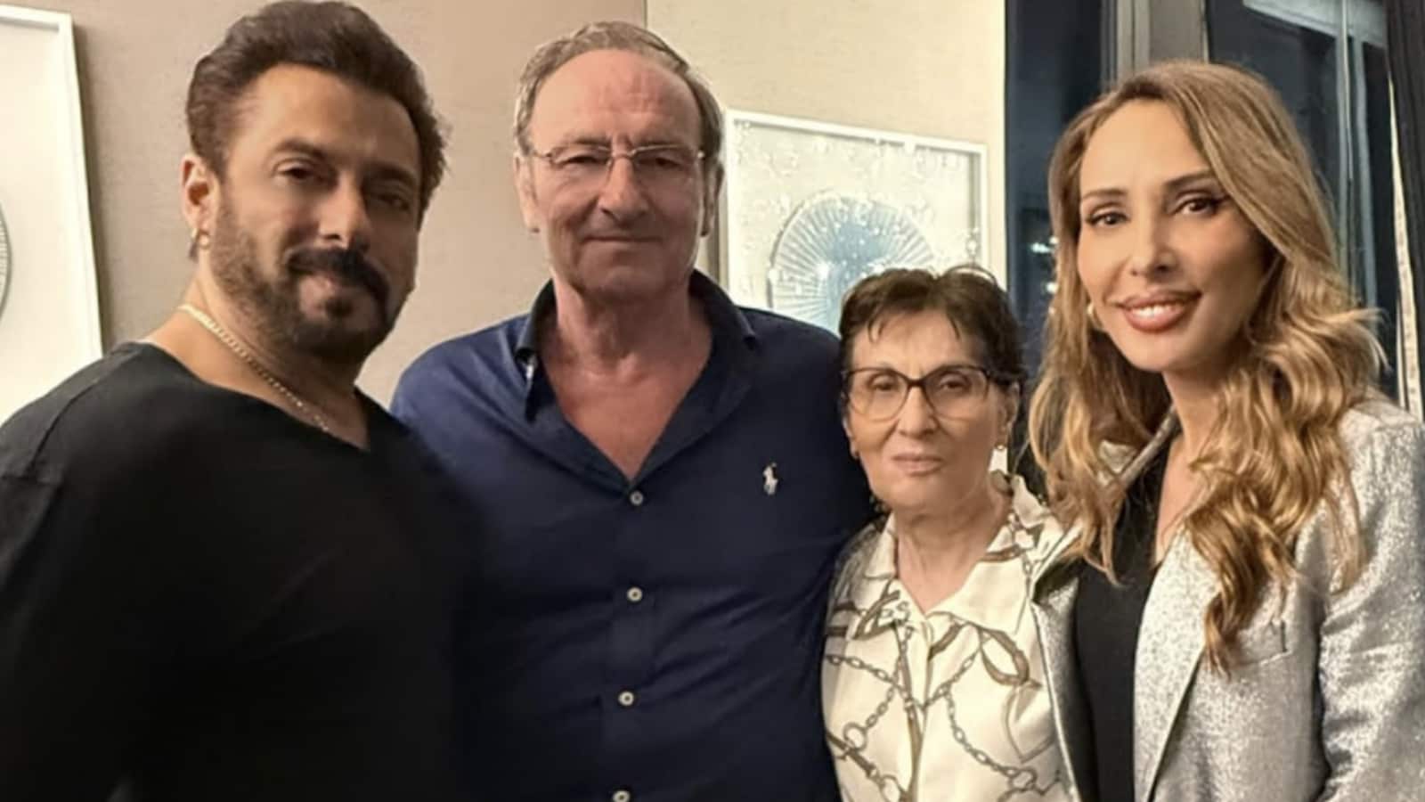 Salman Khan with Iulia Vantur and her family. Salman Khan with Iulia Vantur and her family.