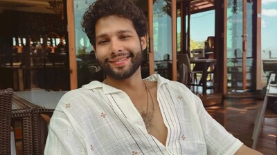 Siddhant Chaturvedi was seen in Dhadak 2.