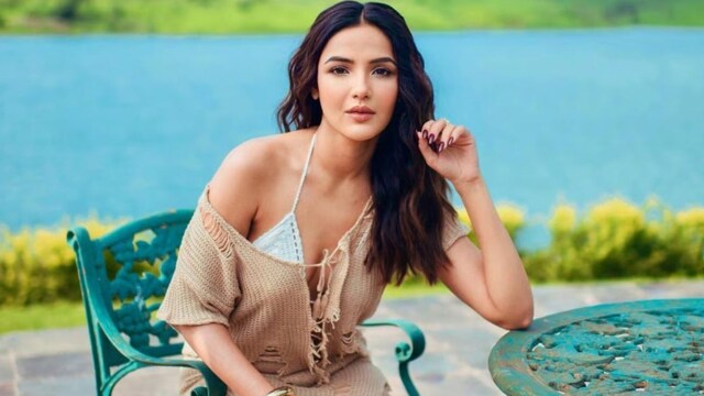  Jasmin Bhasin said she was in shock after Sidharth Shukla’s death.
(Photo Credit: Instagram)