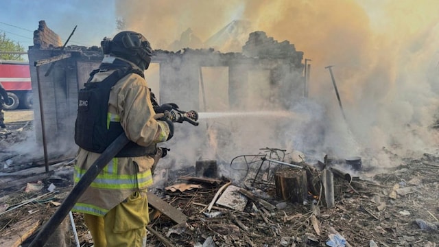  Ukrainian Emergency Service/AP)