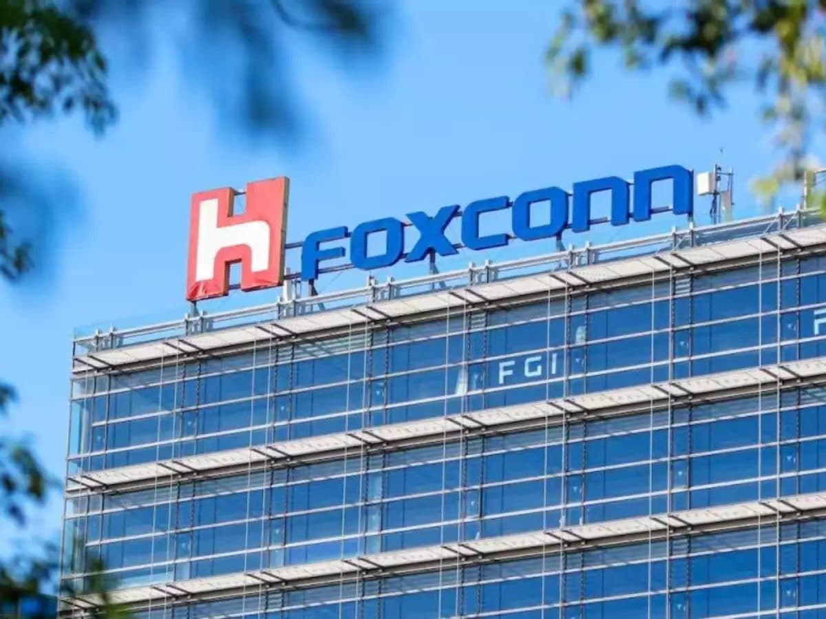 Foxconn’s Bengaluru iPhone Plant Sets Record With Rapid Hiring, Emerges as Major Women-Led Manufacturing Hub