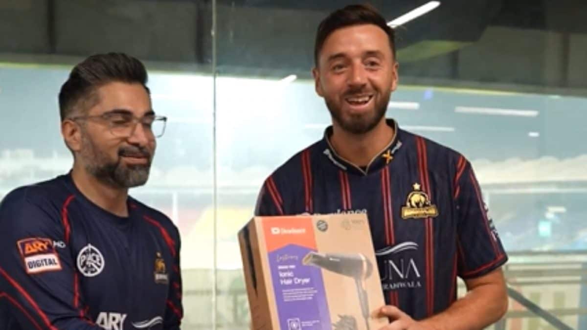 James Vince century wins it: Gets hair dryer reward
