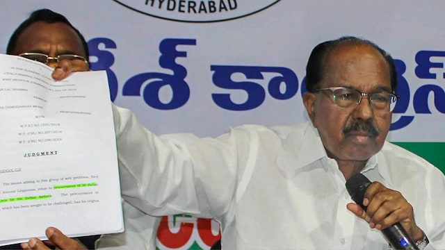Veerappa Moily said that an accurate count of the caste and population can only be arrived at by conducting a fresh survey. (PTI File)